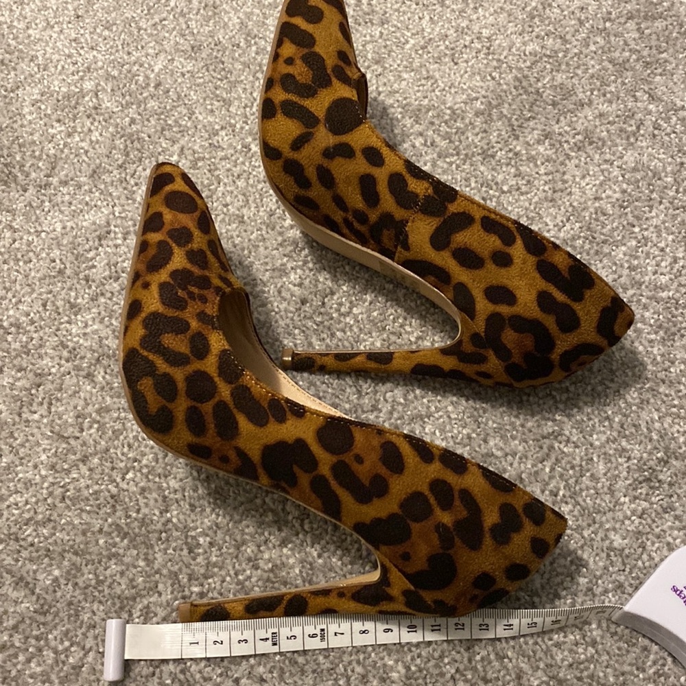 Pumps - Picture 4 of 4